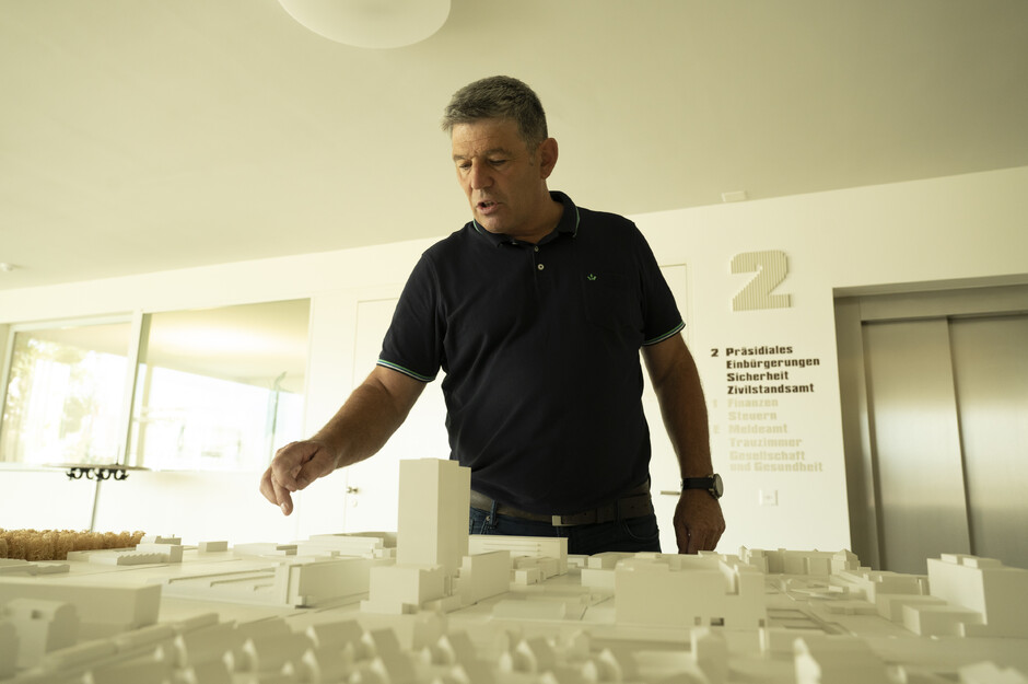 Die Zukunft in Gips: Im Stadtmodell ist das neue Stadtquartier bereits fertiggebaut.